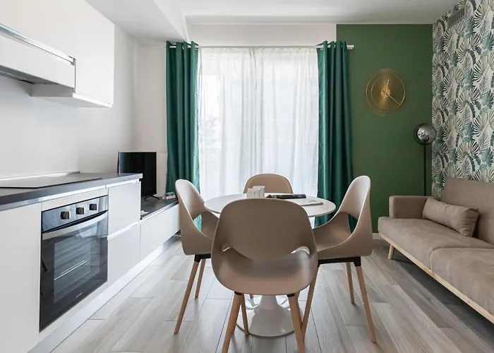 Pasolini 70 A - Uptown *